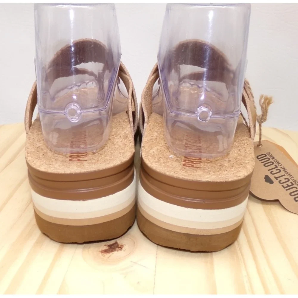 Project Cloud Raft Platform Sandals Womens Tan Size 9 Slip On Vegan Thong NEW